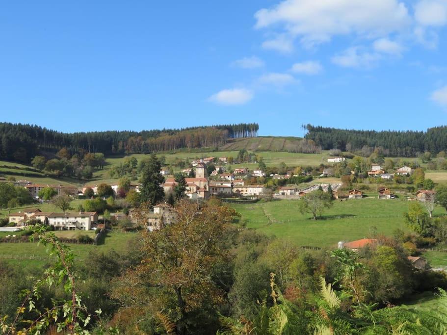Joli Gite Rural Dans Un Havre De Paix Saint-Bonnet-le-Troncy Bagian luar foto
