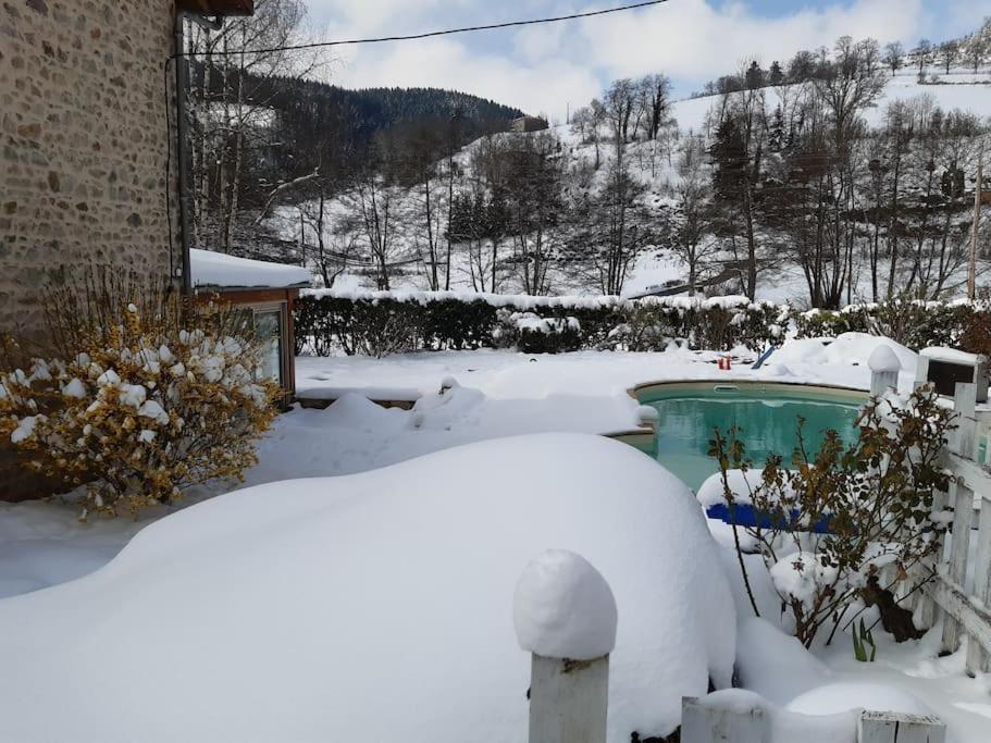 Joli Gite Rural Dans Un Havre De Paix Saint-Bonnet-le-Troncy Bagian luar foto